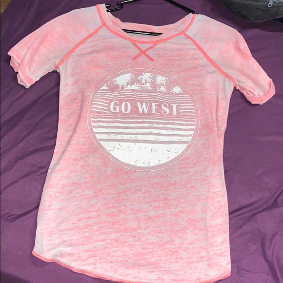 Flowy T-Shirt - Picture 1 of 2